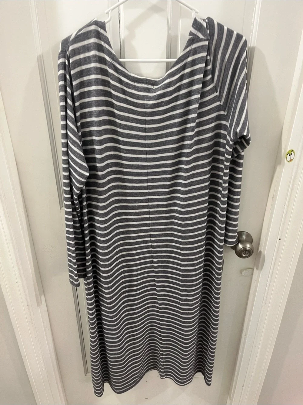 LuLaRoe Gray & White Striped Cardigan Duster Size Large - Picture 3 of 3